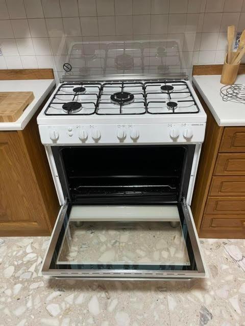 Spacious 3 Bedroom Apartment In The Heart Of St Julians Saint Julian's Ngoại thất bức ảnh
