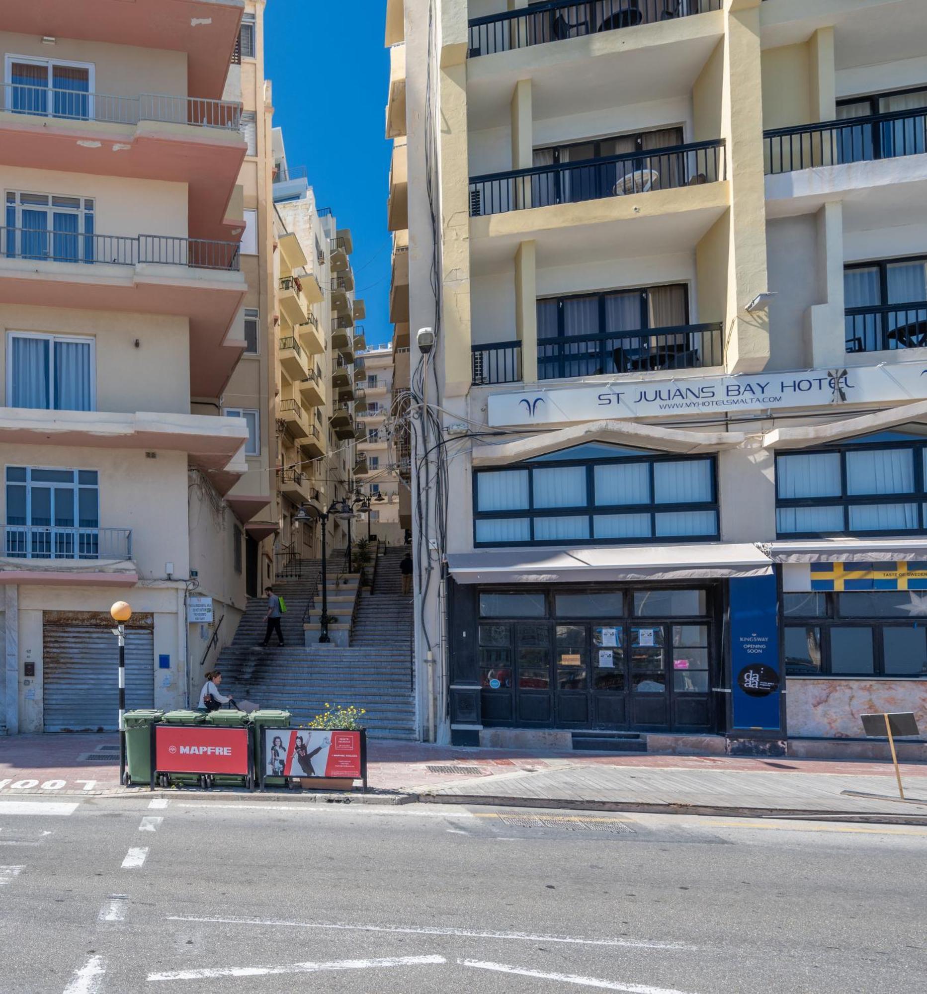 Spacious 3 Bedroom Apartment In The Heart Of St Julians Saint Julian's Ngoại thất bức ảnh